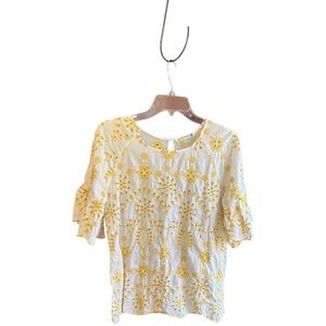 Given Kale white yellow embroidered eyelet scalloped trim blouse M